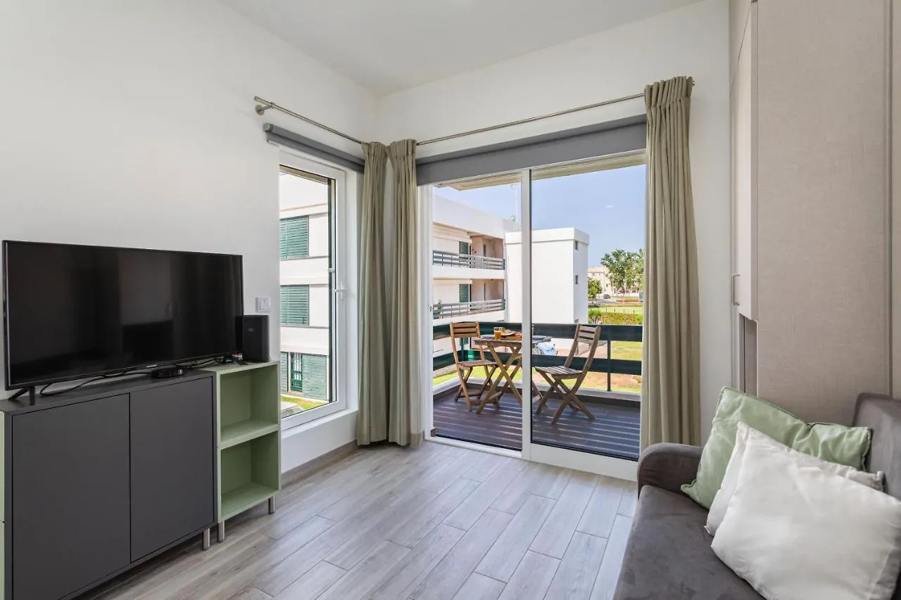 Centralgarve - Elegant And Cosy Studio In The Heart Of Vilamoura - Aldeia Do Mar T0 0*,  Portugal